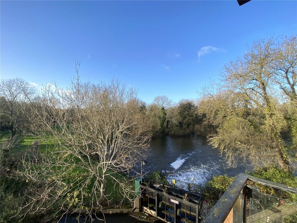 Dewe Lane, Burghfield, Reading