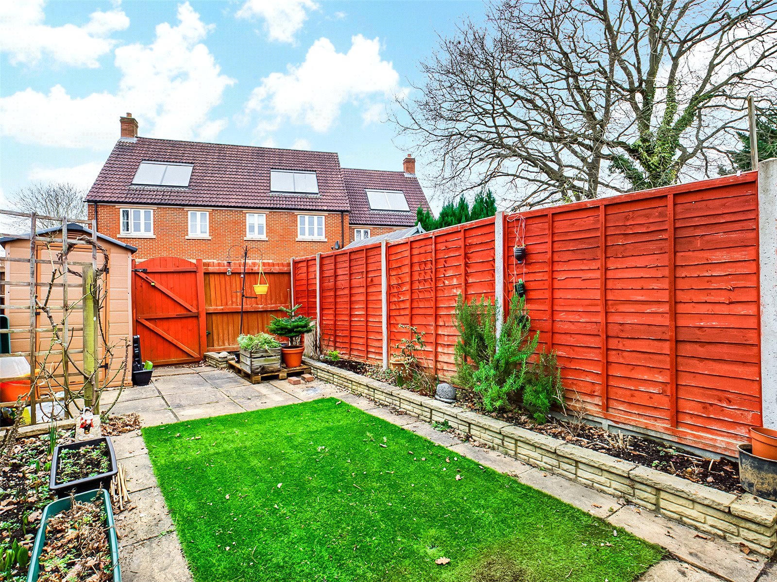 2 bedroom House to let in Burghfield Common, Reading