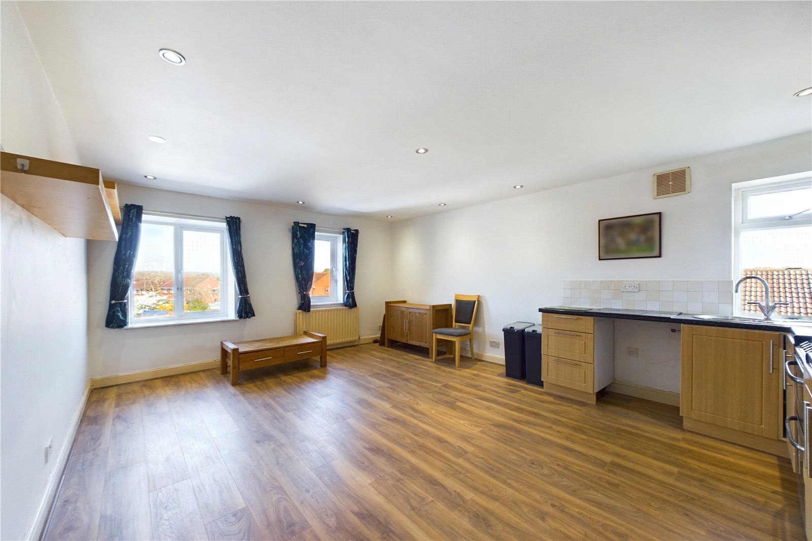 1 bedroom Flat to let in Tilehurst, Reading