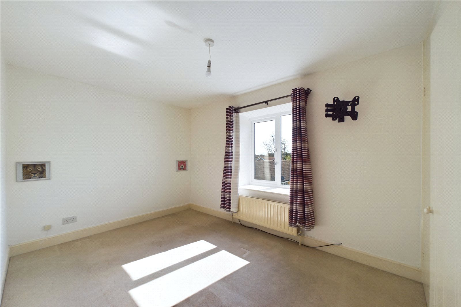 1 bedroom Flat to let in Tilehurst, Reading