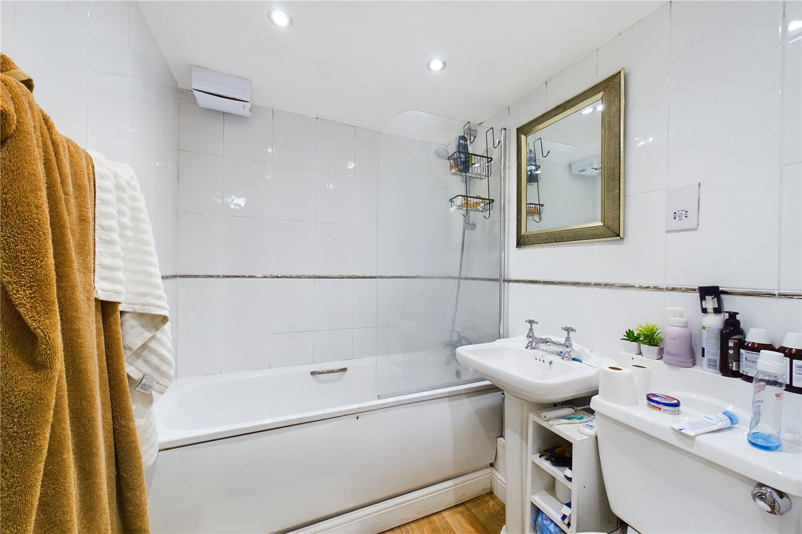 2 bedroom Flat to let in Reading, Berkshire
