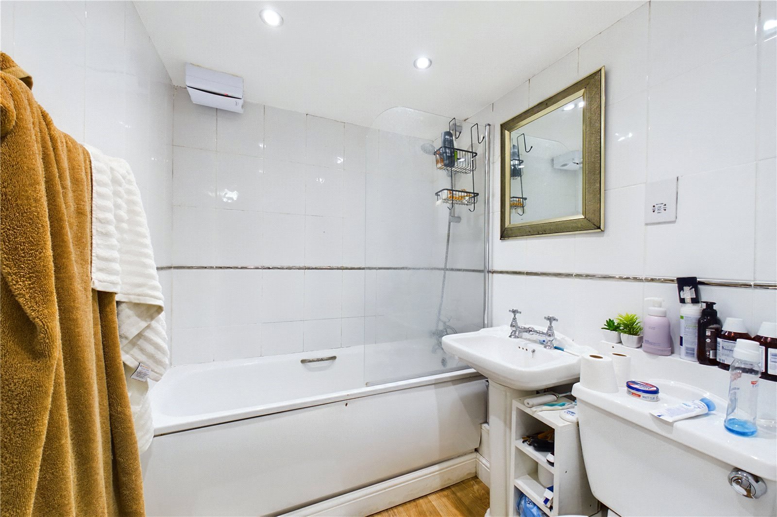 2 bedroom Flat to let in Reading, Berkshire