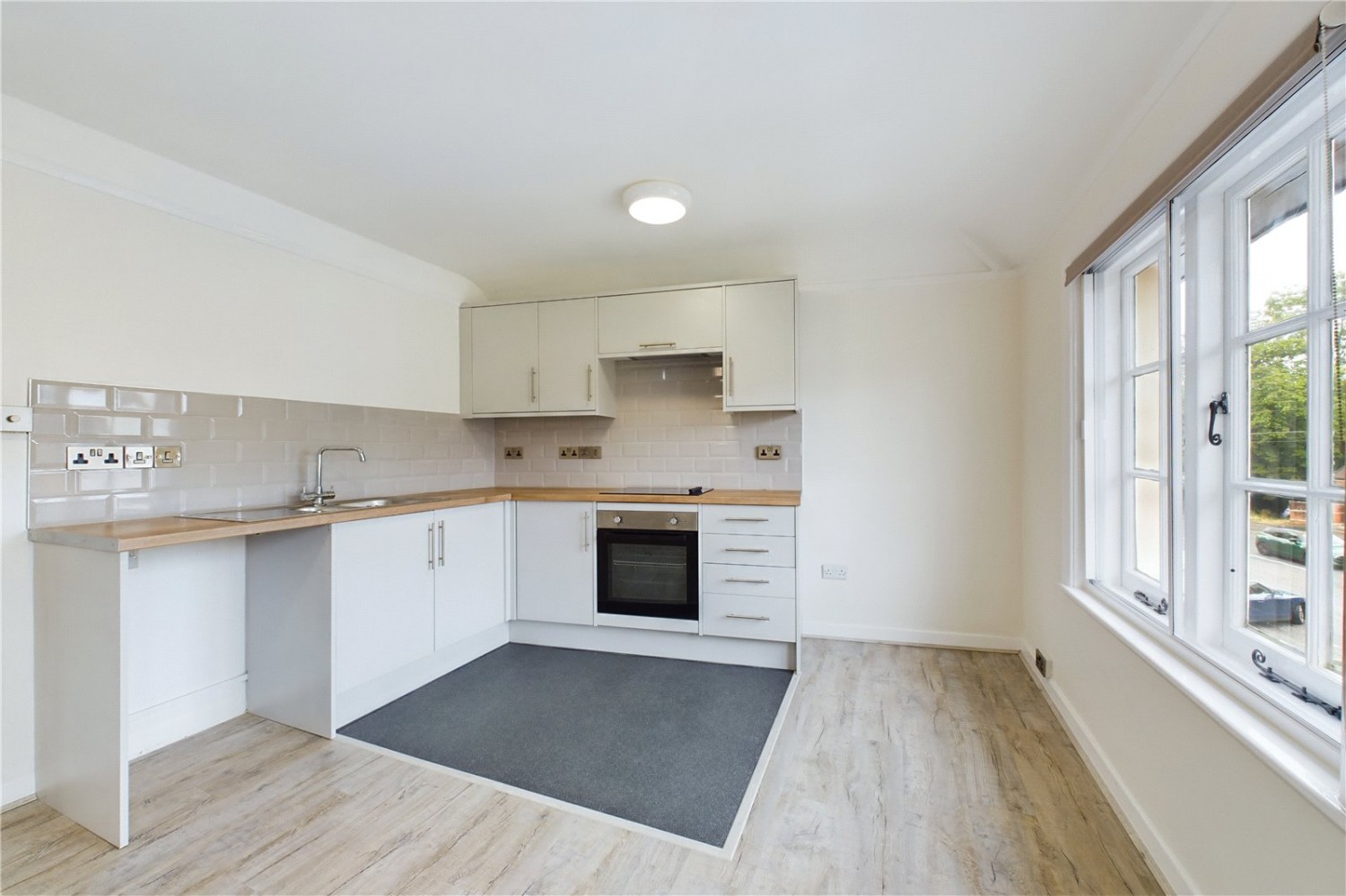 Woolhampton, Reading, Berkshire