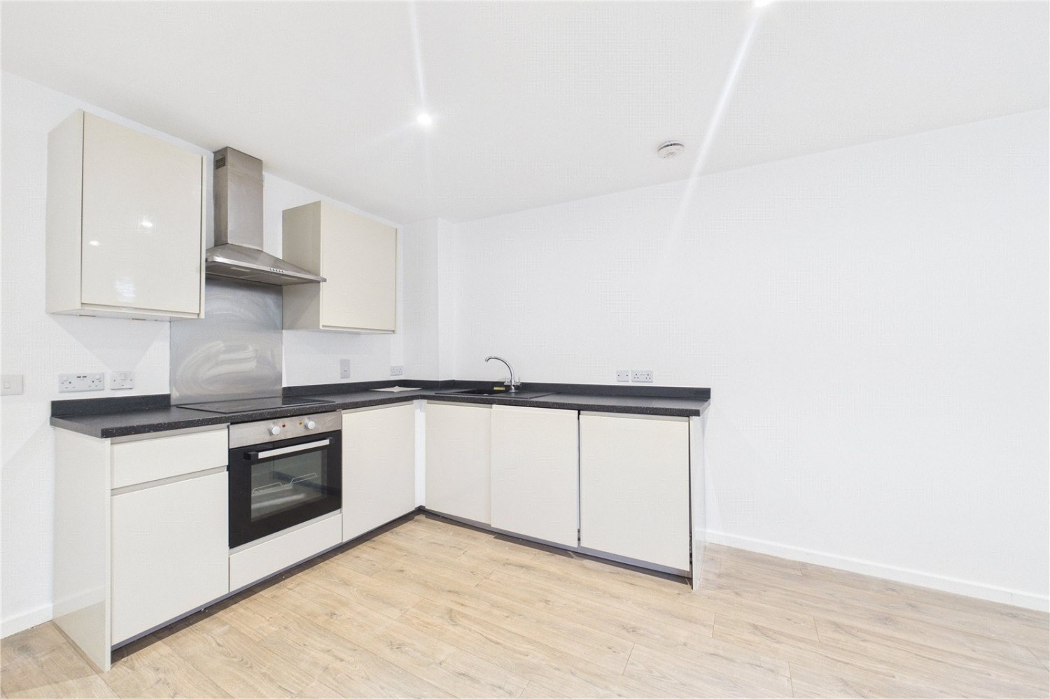 Theale, Reading, Berkshire