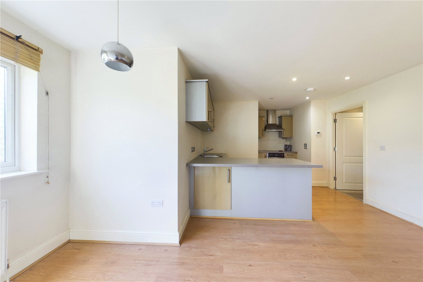 2 bedroom Flat to let in Star Road, Caversham, Reading