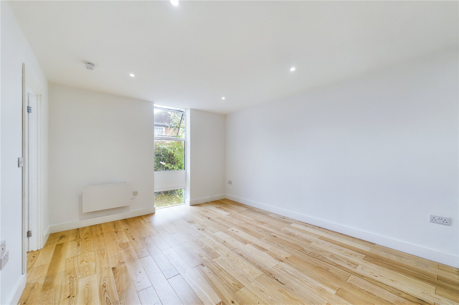 1 bedroom Flat to let in Theale, Reading, Berkshire