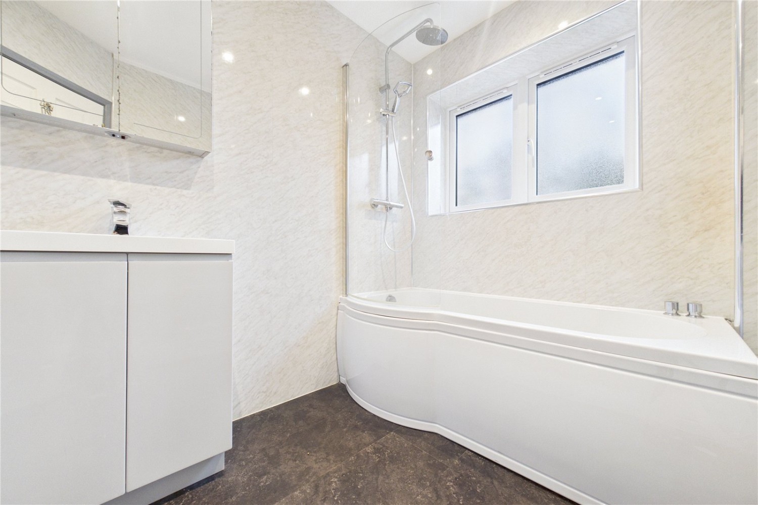 Burghfield Common, Reading, Berkshire