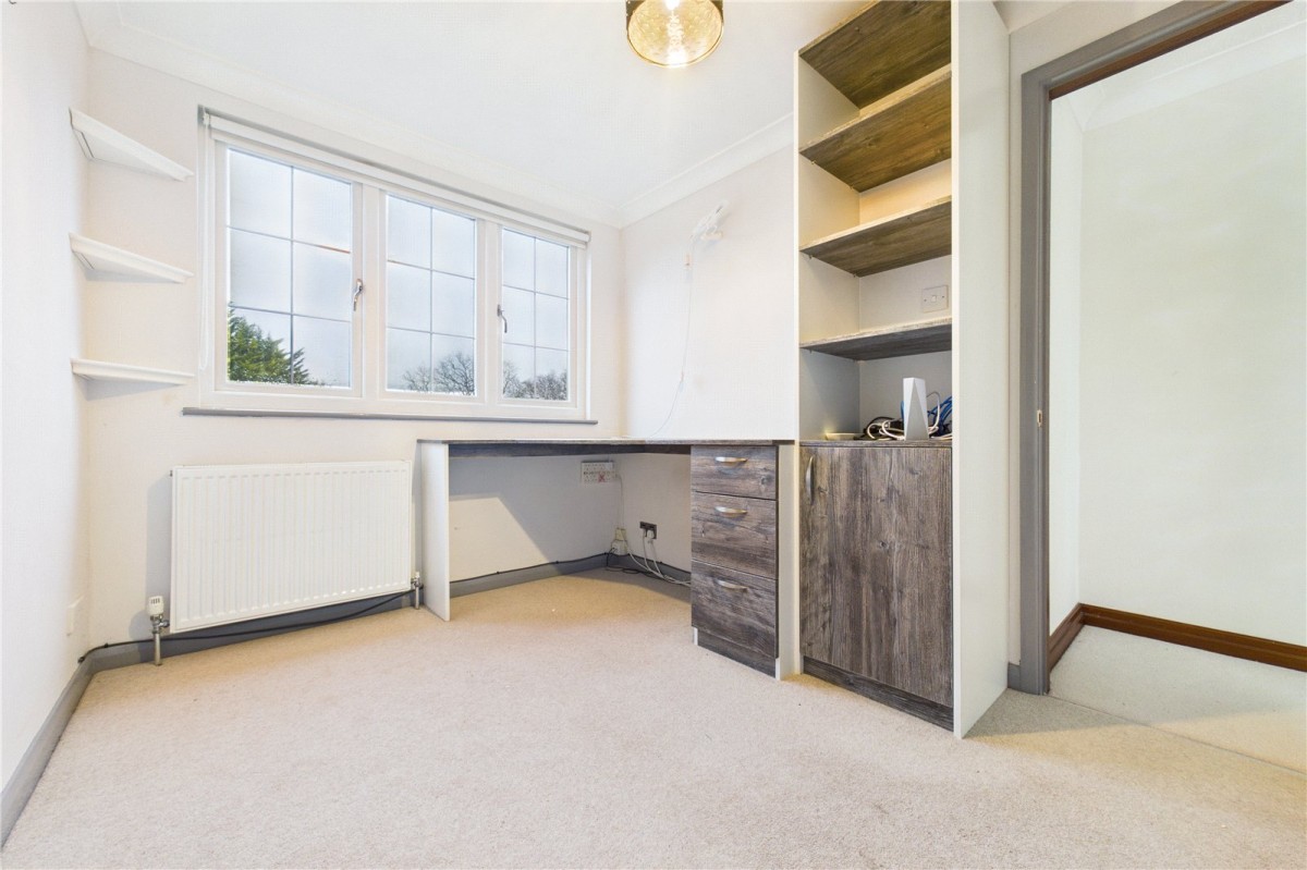 Burghfield Common, Reading, Berkshire