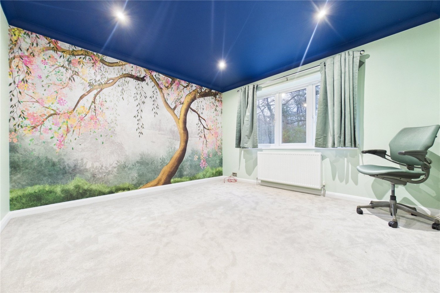 Burghfield Common, Reading, Berkshire