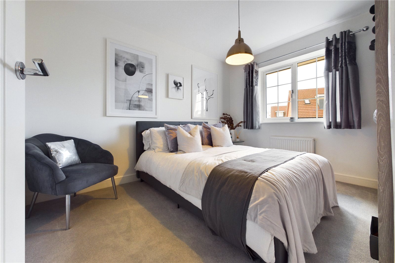 5 bedroom House to let in Three Mile Cross, Reading, Berkshire