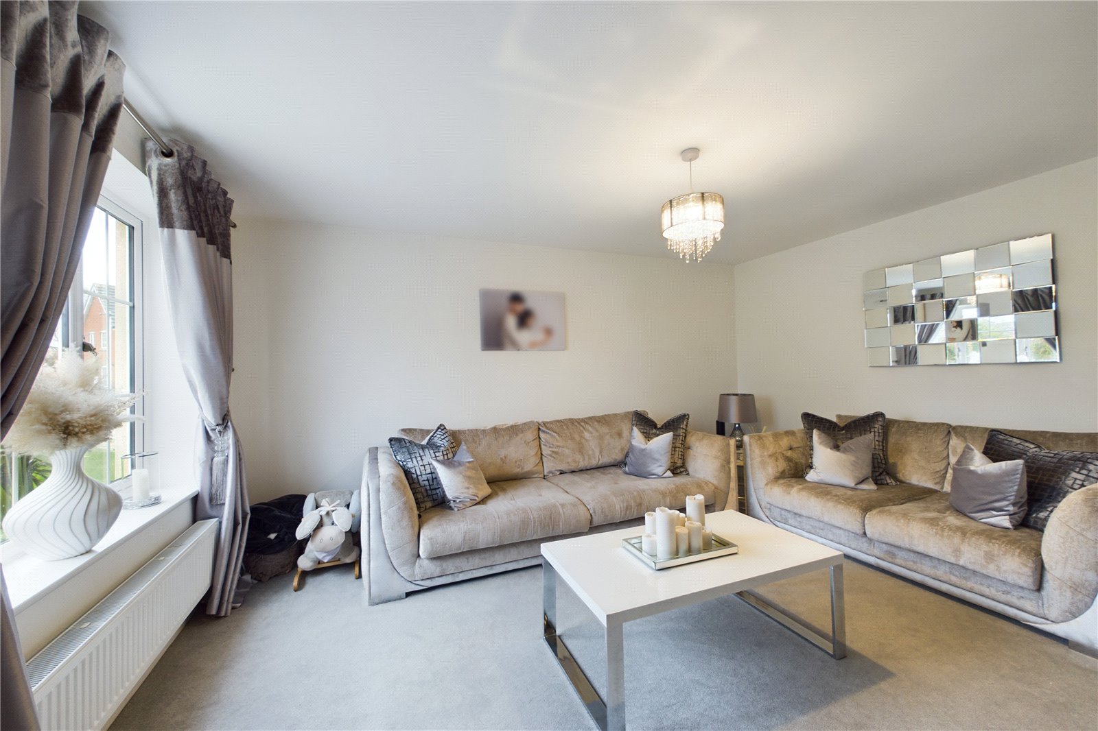 5 bedroom House to let in Three Mile Cross, Reading, Berkshire