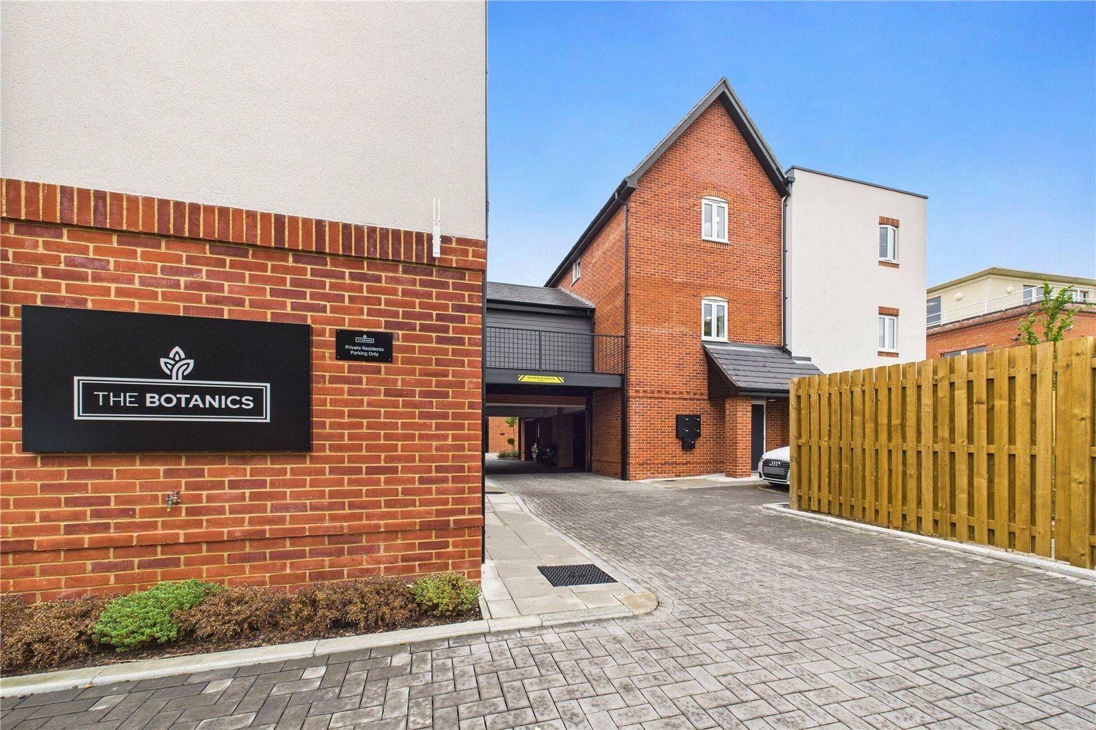 Theale, Reading, Berkshire