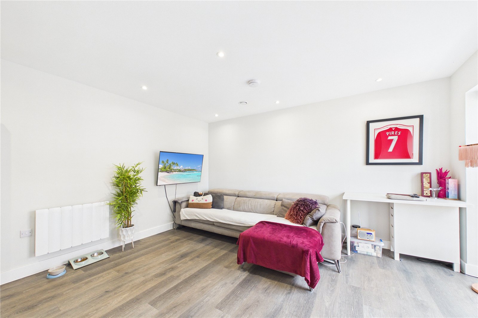 1 bedroom Flat to let in Theale, Reading, Berkshire