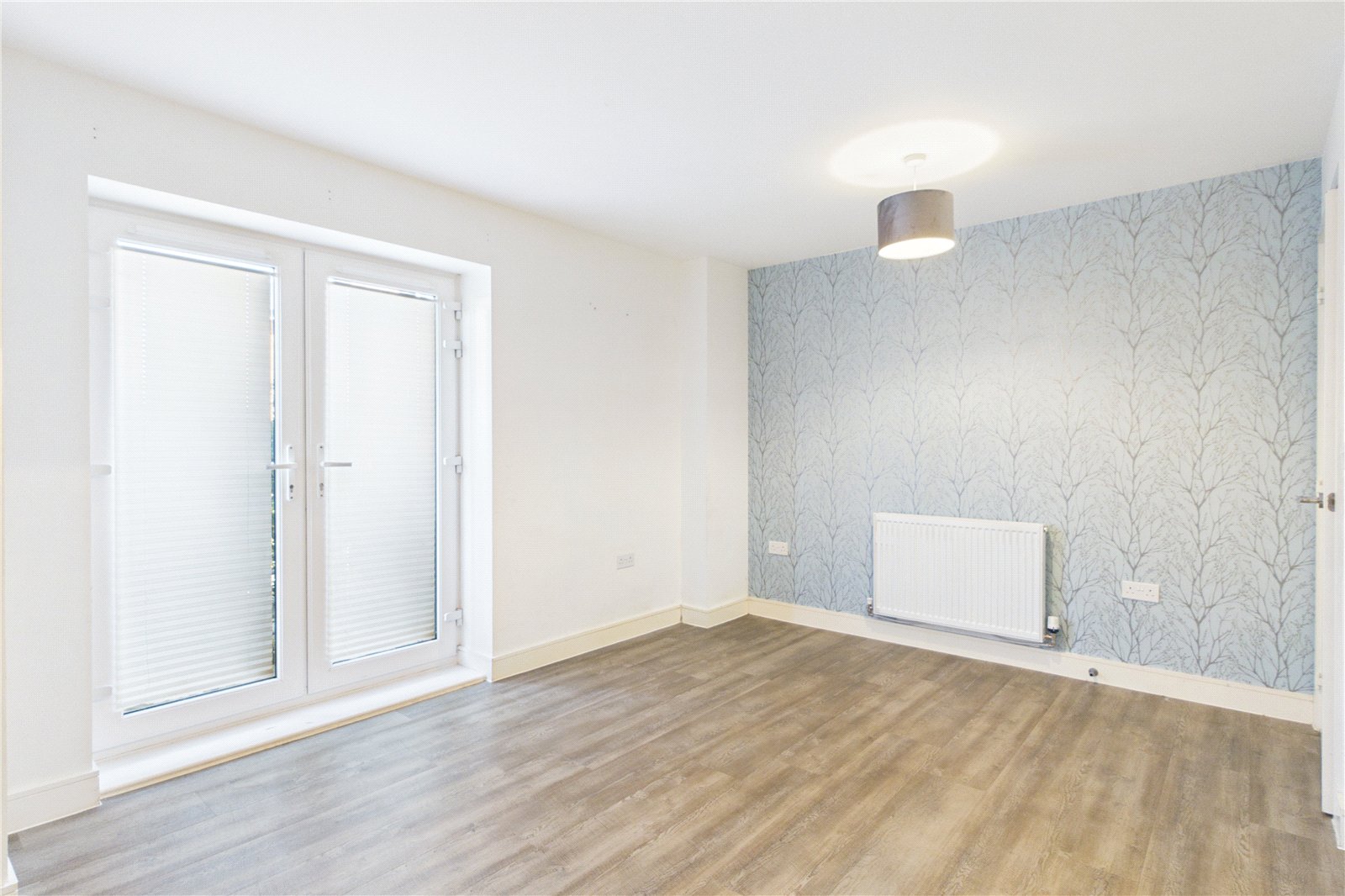2 bedroom Flat to let in Shinfield, Reading, Berkshire
