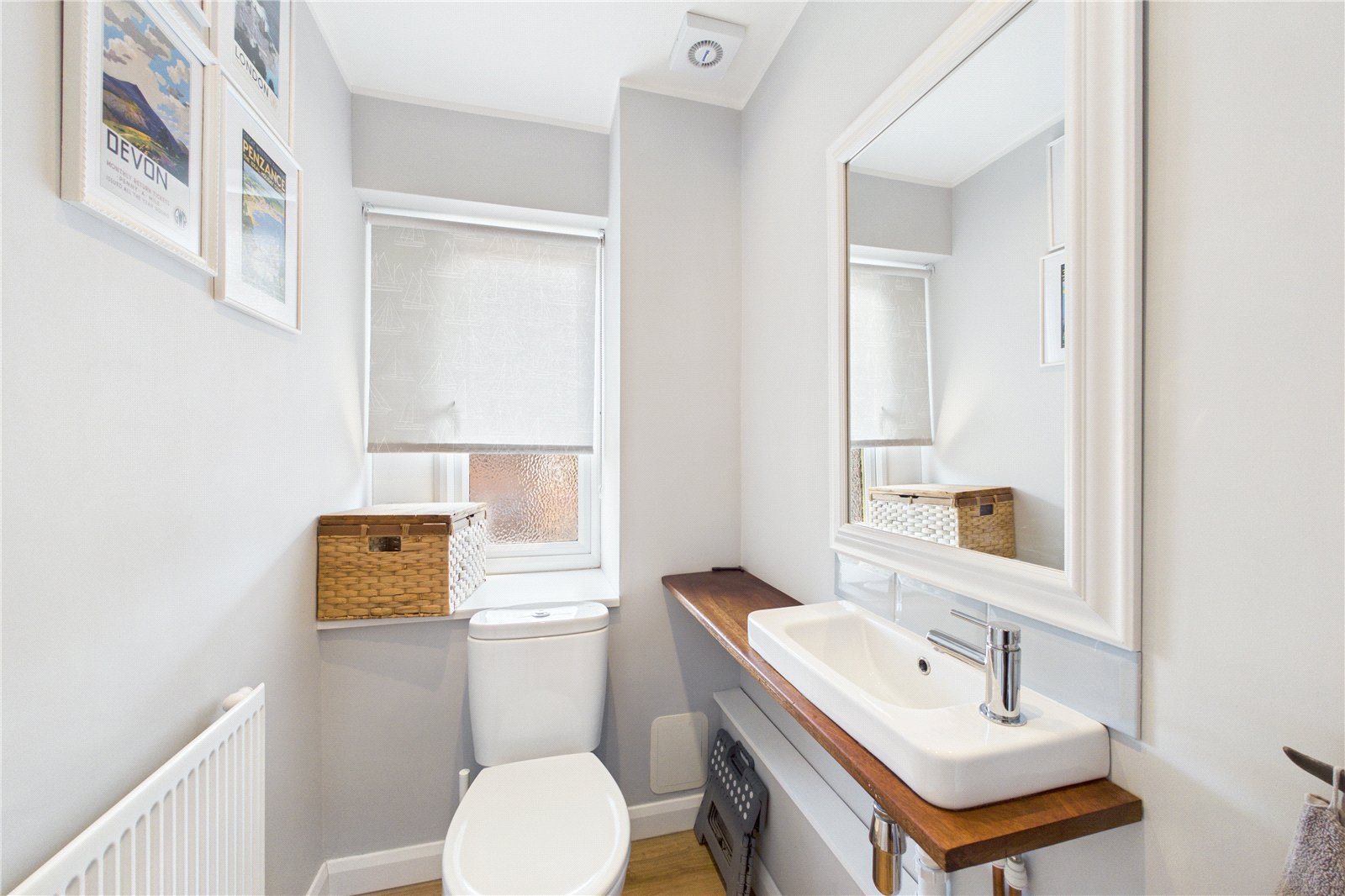 2 bedroom Flat to let in Newbury, Berkshire