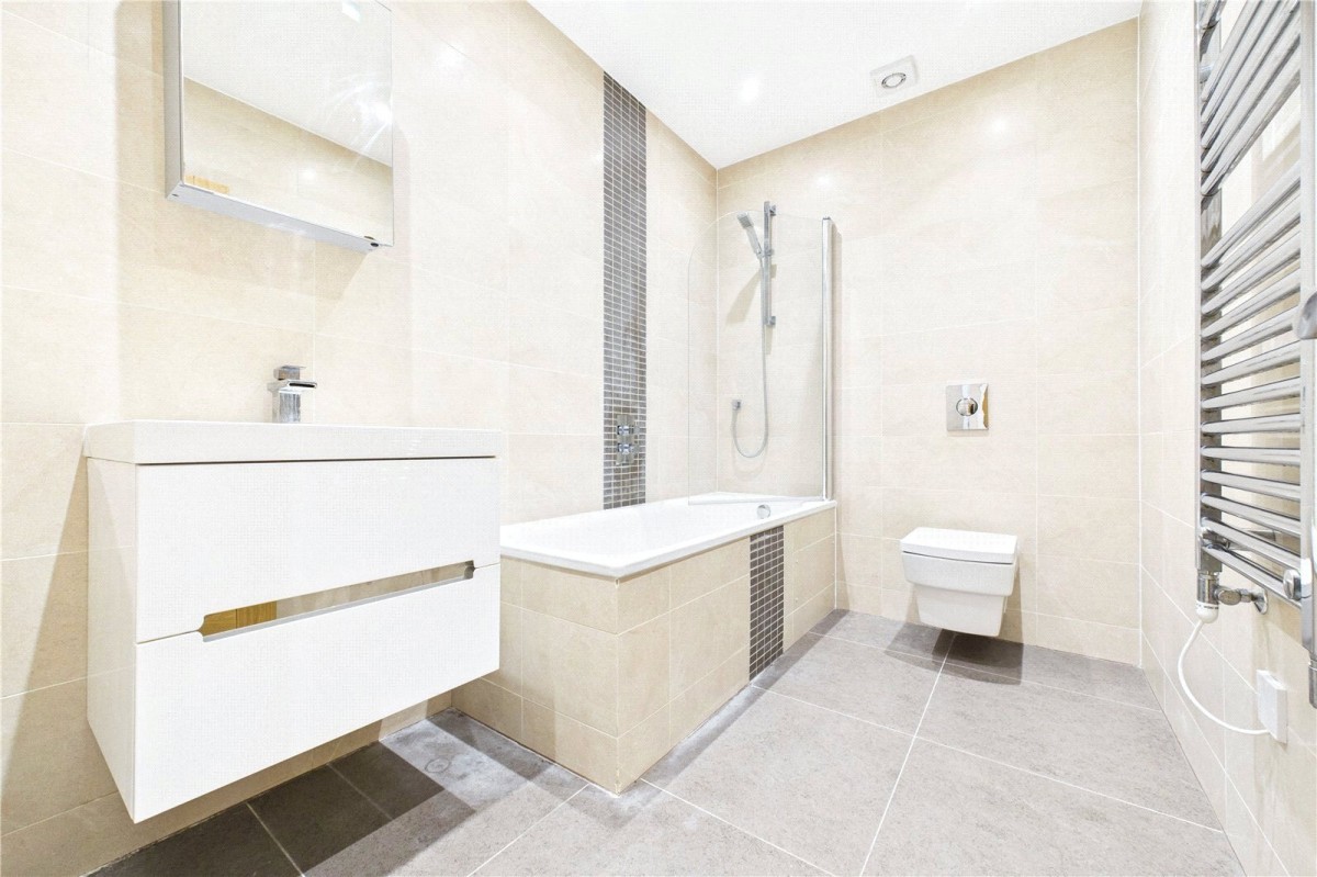 Whitchurch Road, Pangbourne, Reading