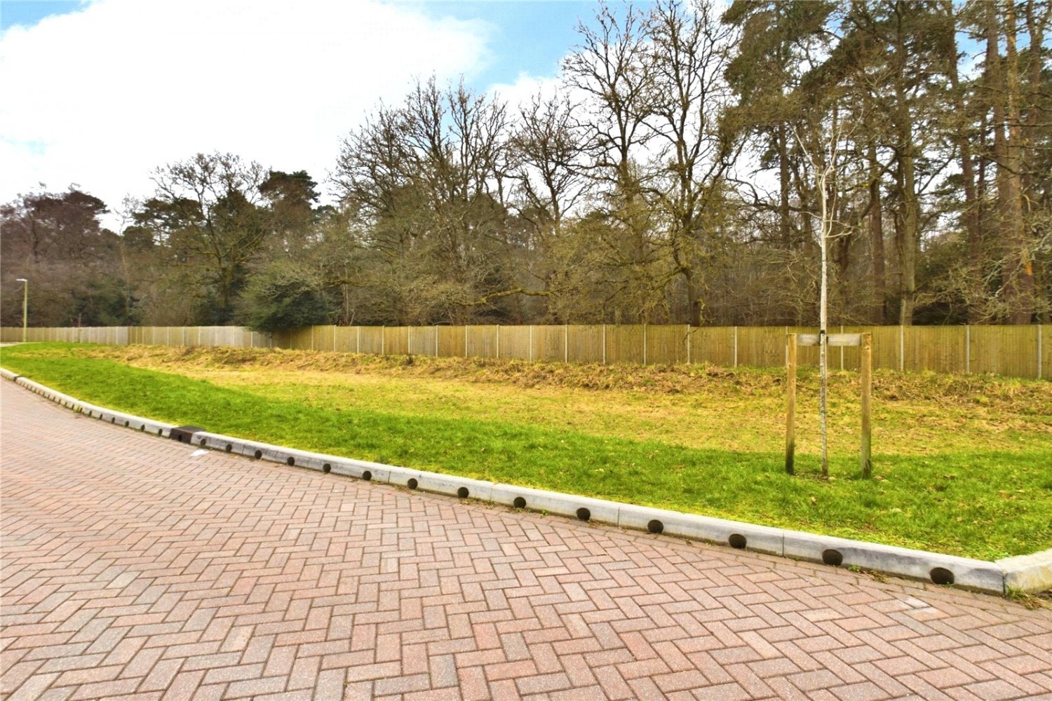 Burghfield Common, Reading