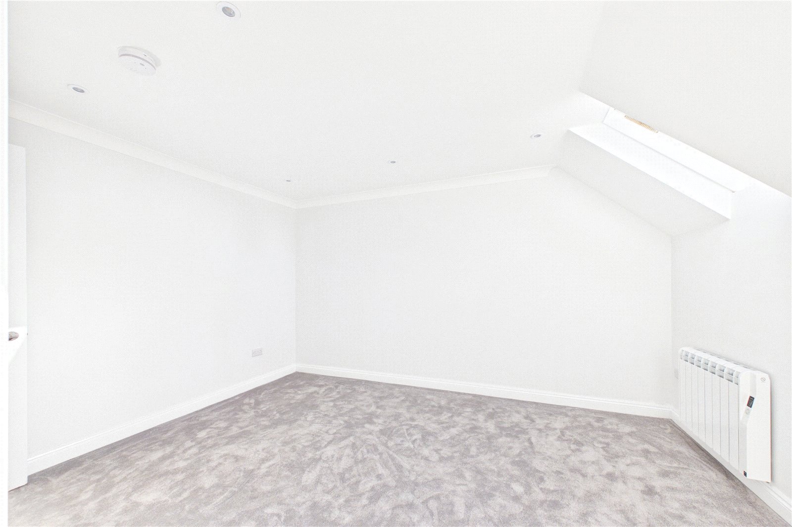 2 bedroom Flat to let in Mill Lane, Newbury, Berkshire