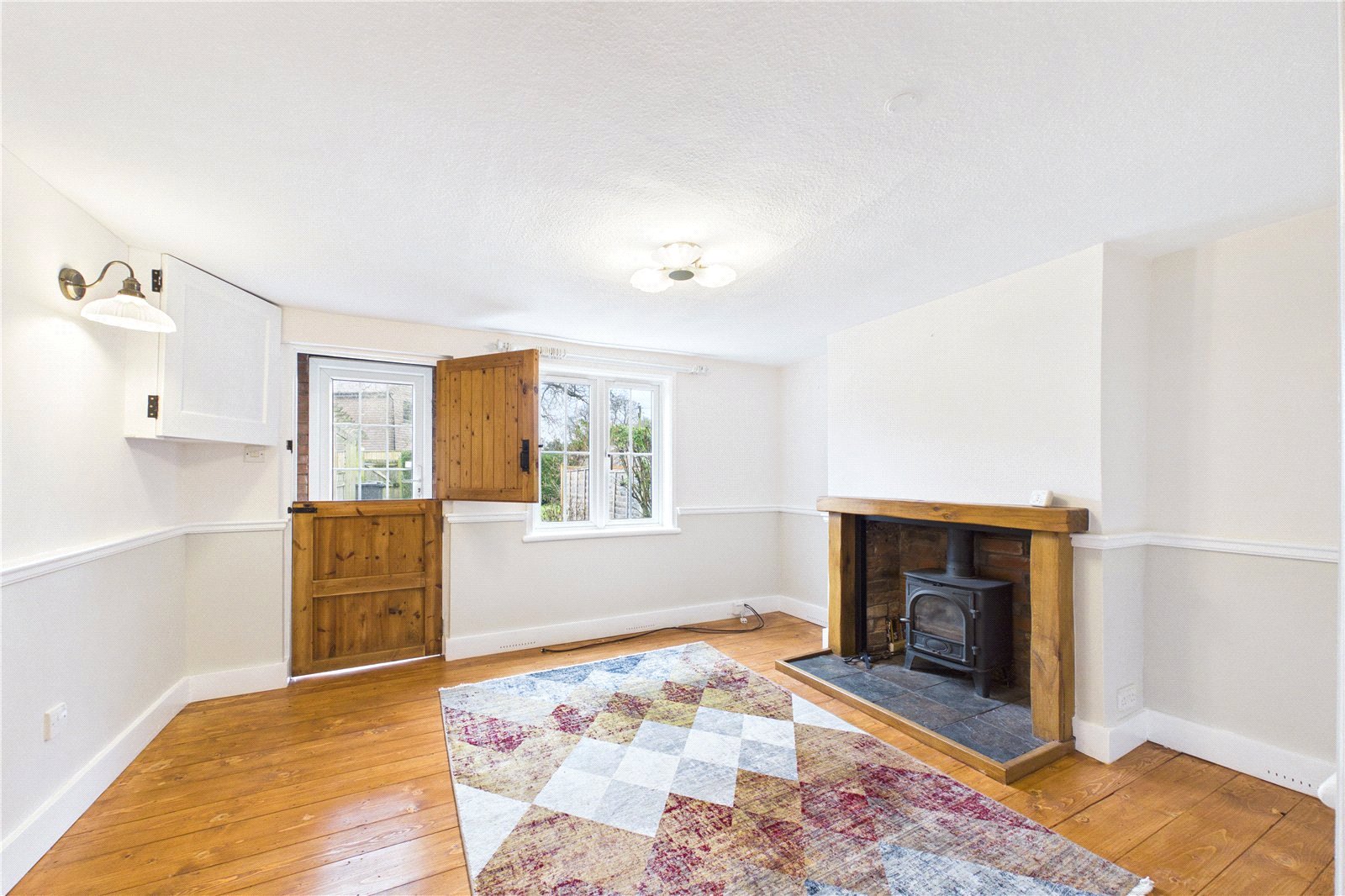 2 bedroom House to let in Stockcross, Newbury, Berkshire
