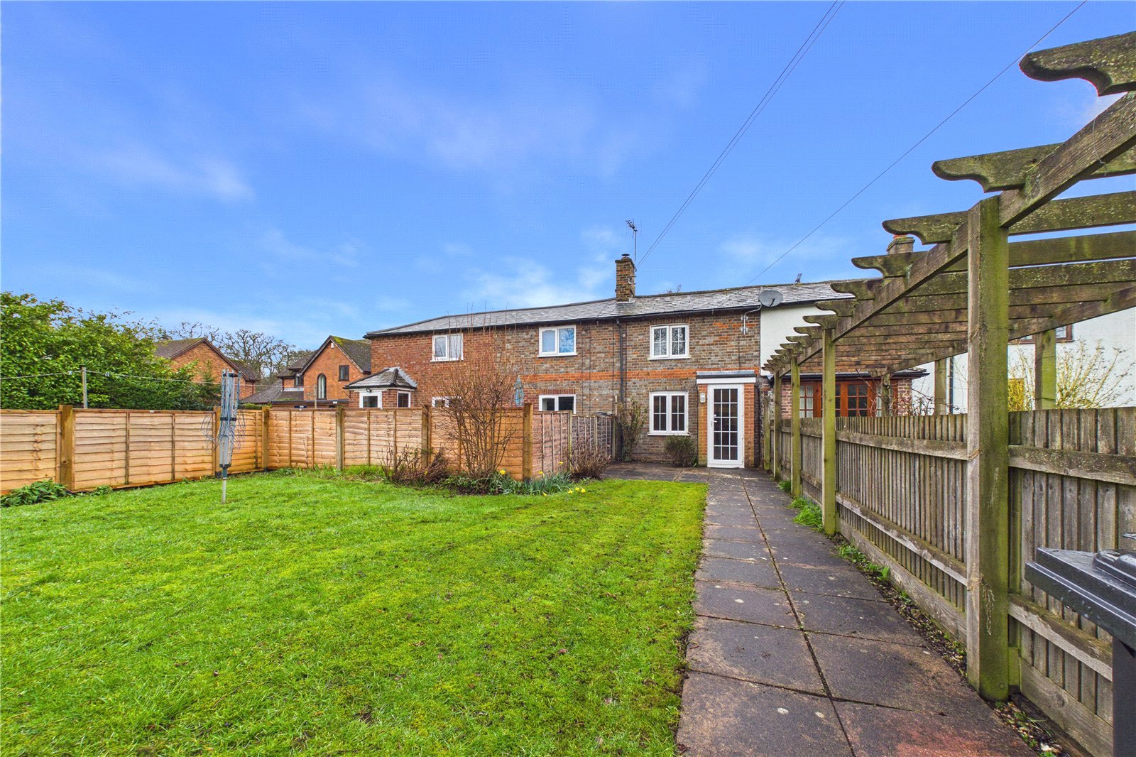 2 bedroom House to let in Stockcross, Newbury, Berkshire