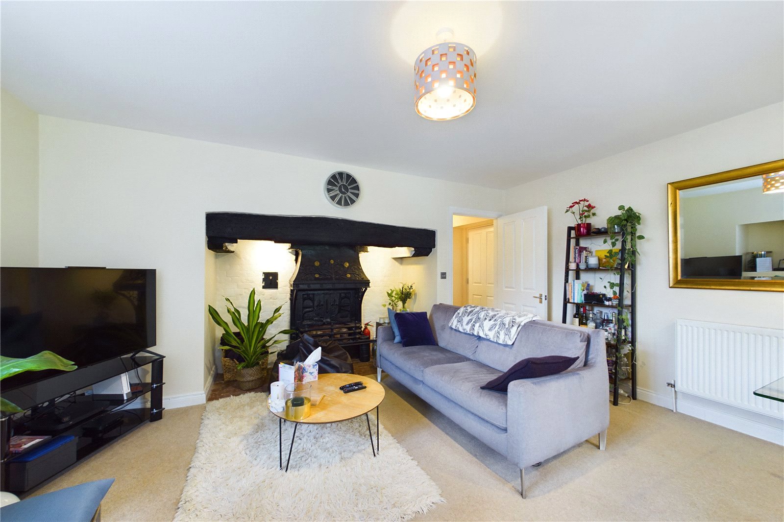 2 bedroom Flat to let in Kentwood Hill, Tilehurst, Reading