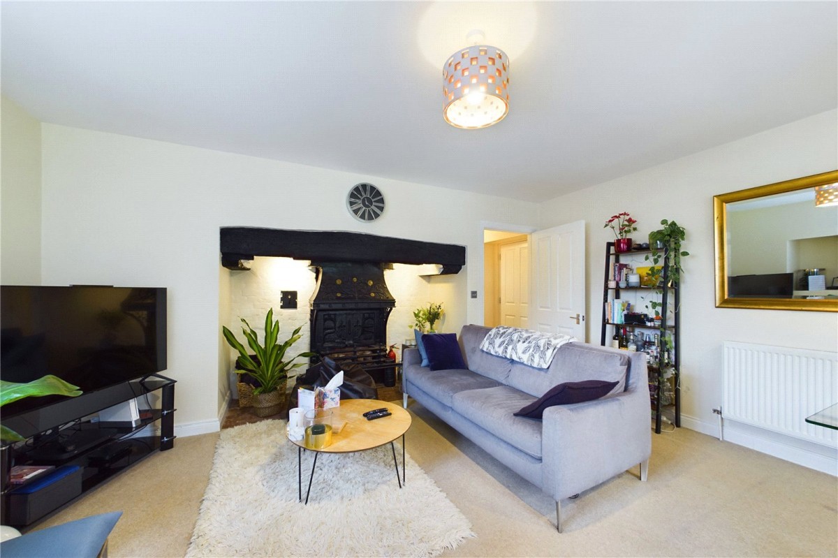 Kentwood Hill, Tilehurst, Reading