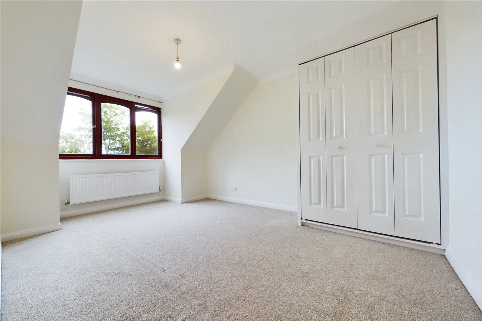 3 bedroom House to let in Spencers Wood, Berkshire