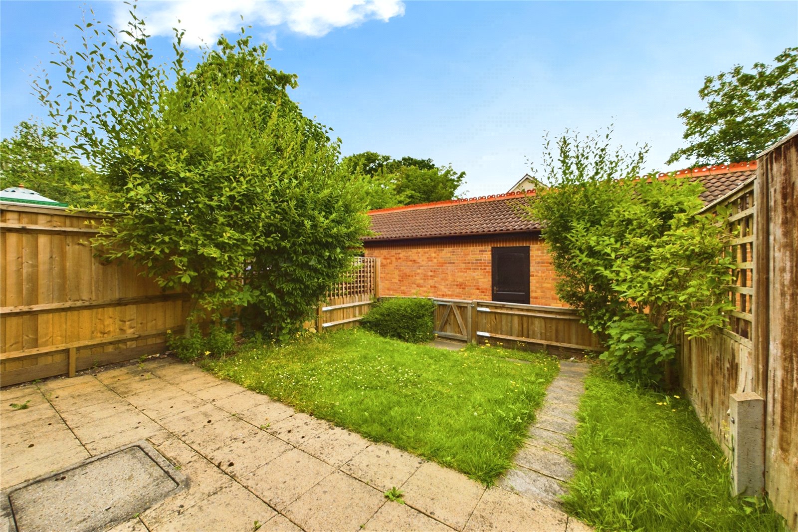3 bedroom House to let in Spencers Wood, Berkshire