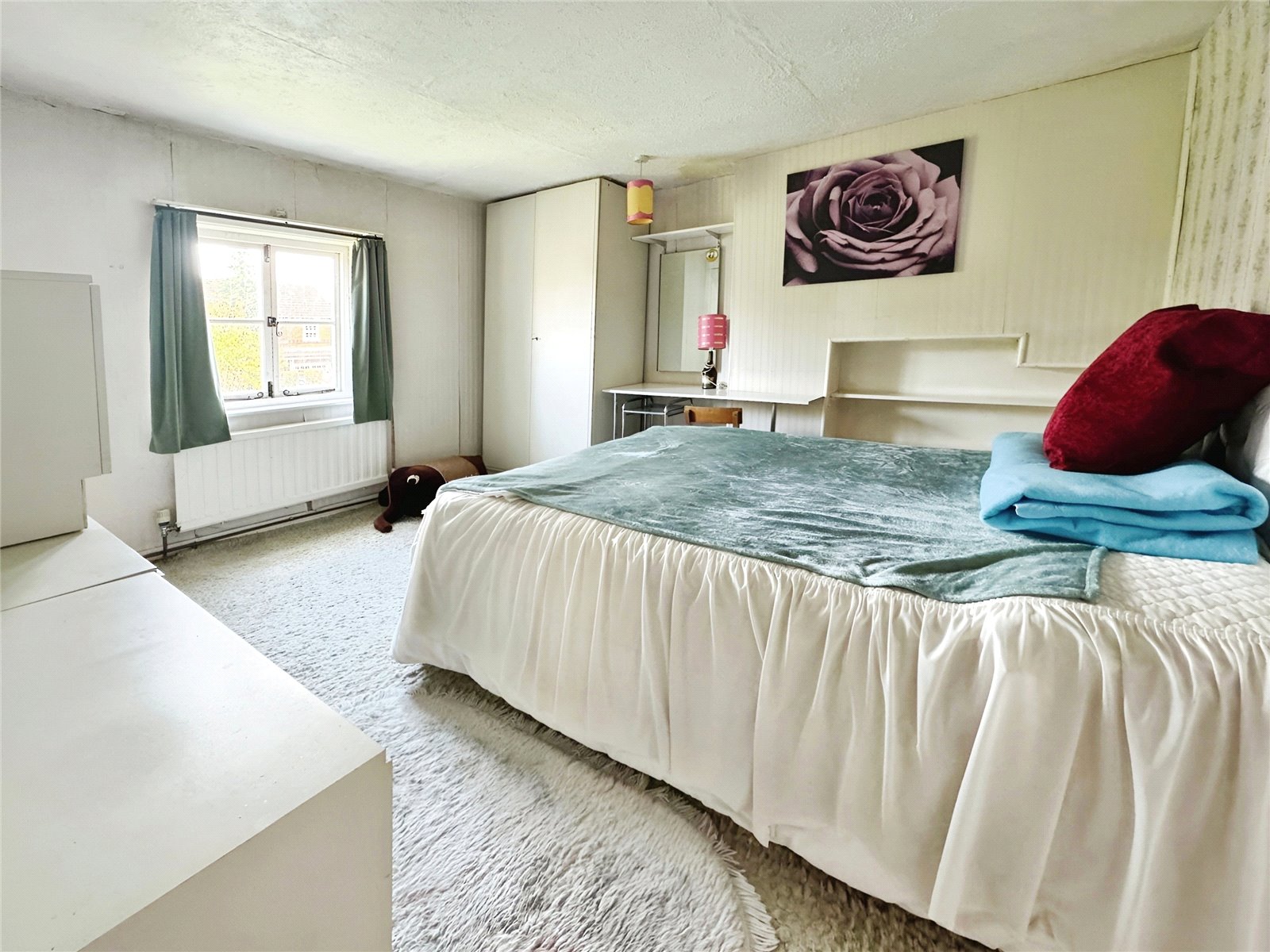 3 bedroom House for sale in Three Mile Cross, Reading, Berkshire
