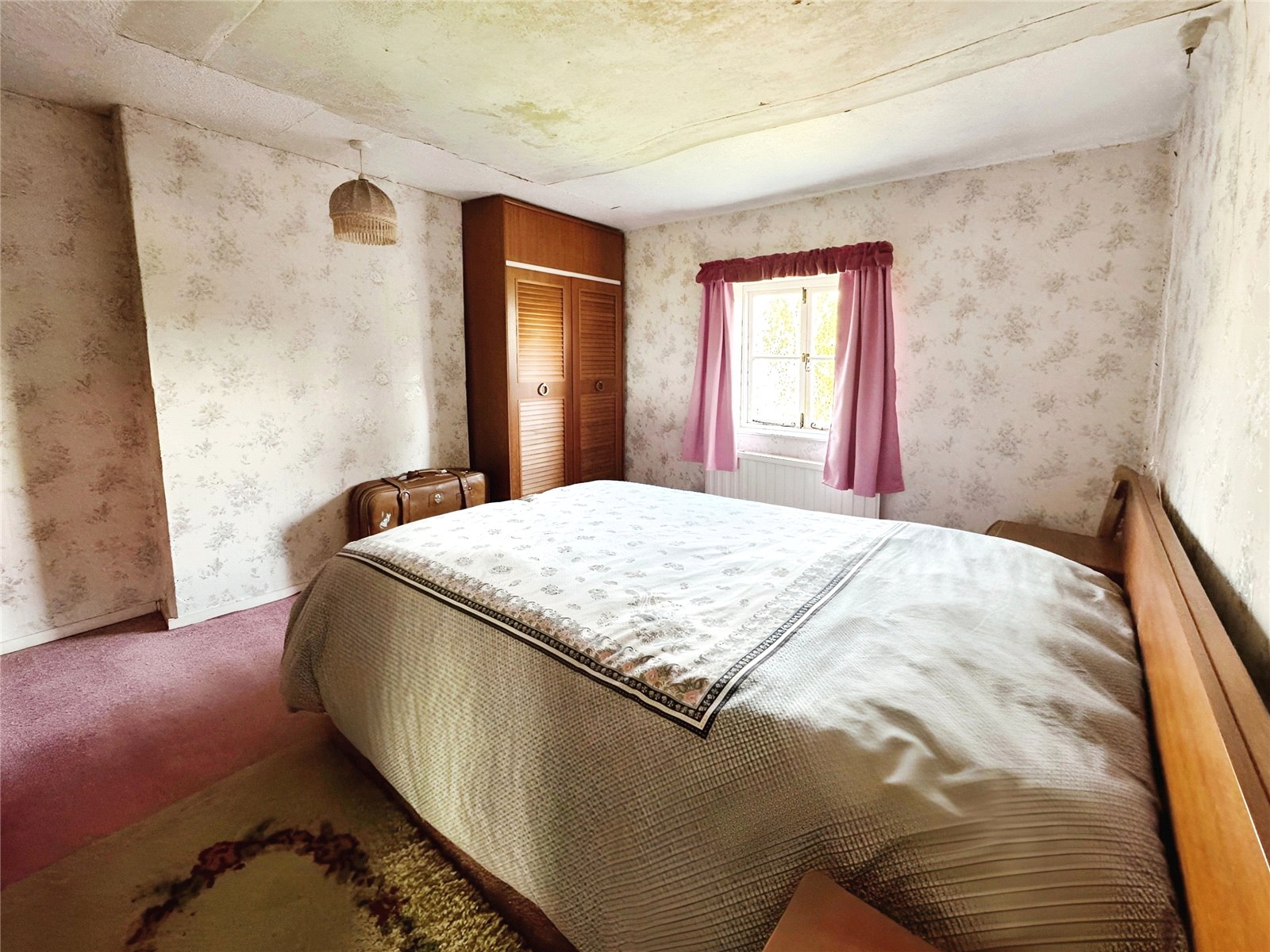 3 bedroom House for sale in Three Mile Cross, Reading, Berkshire