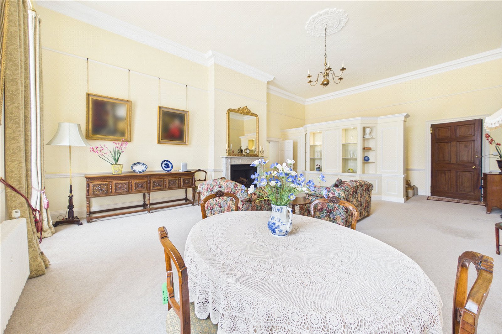 2 bedroom Flat for sale in Swallowfield, Reading, Berkshire