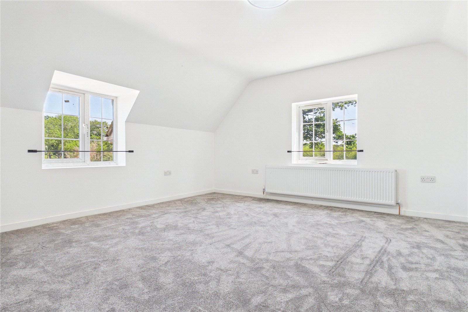5 bedroom House for sale in Three Mile Cross, Reading, Berkshire