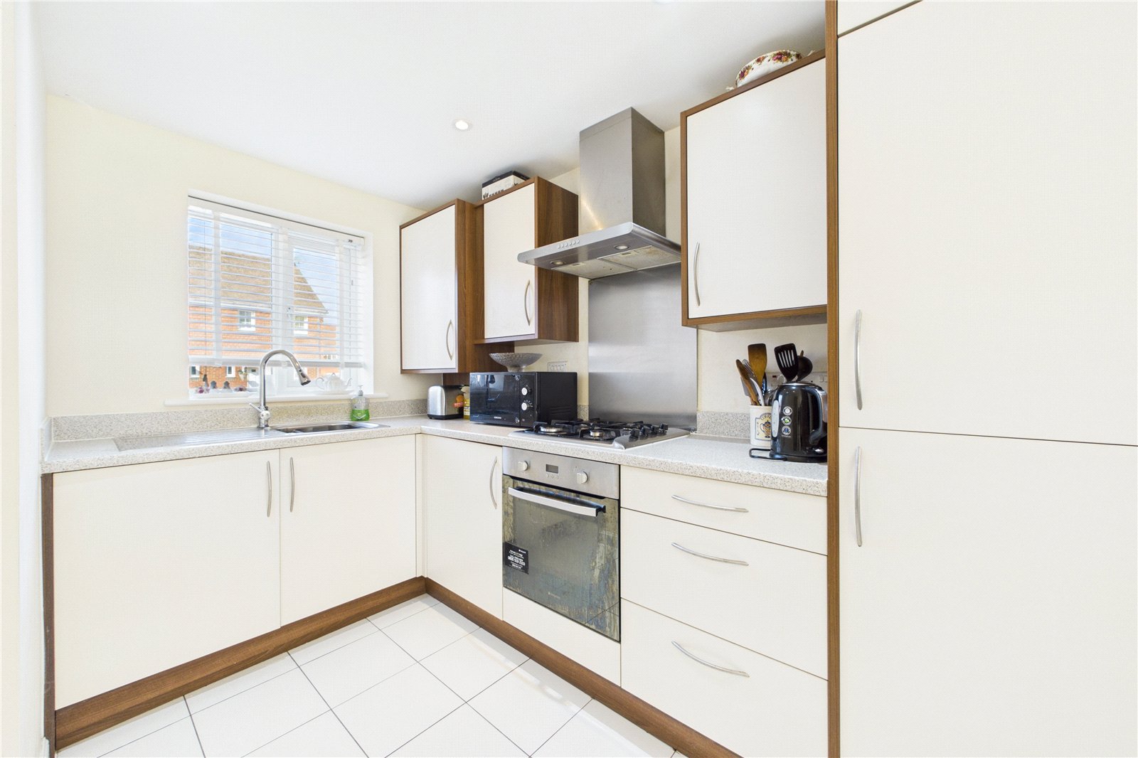 2 bedroom House for sale in Three Mile Cross, Reading, Berkshire
