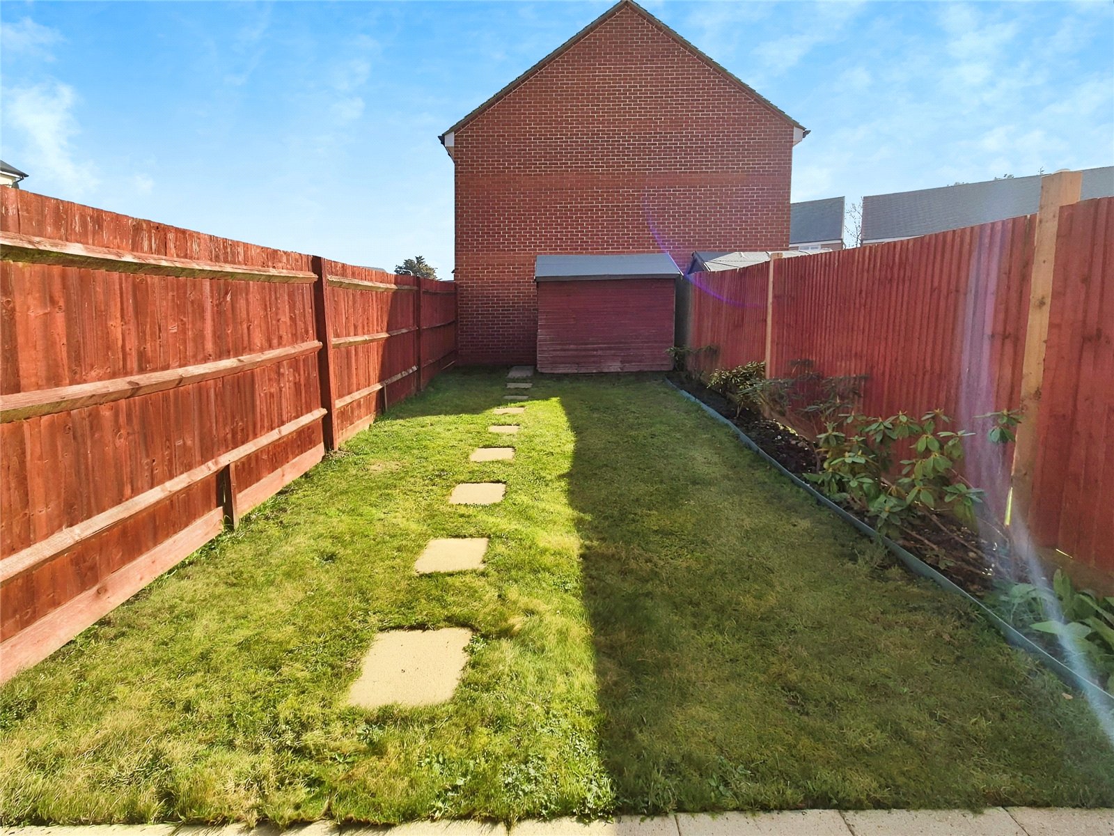 2 bedroom House for sale in Three Mile Cross, Reading, Berkshire