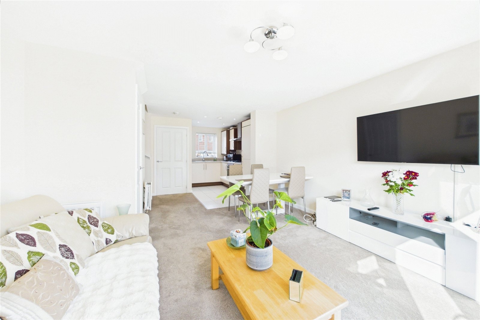 2 bedroom House for sale in Three Mile Cross, Reading, Berkshire
