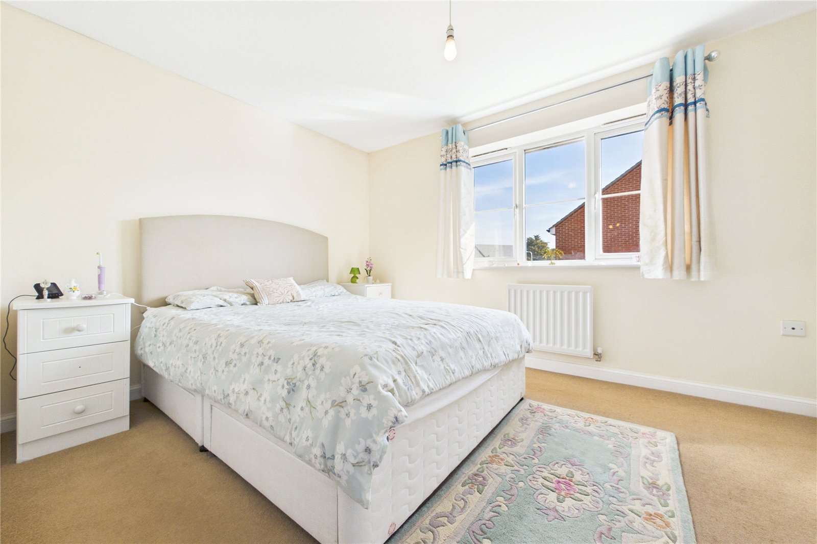 2 bedroom House for sale in Three Mile Cross, Reading, Berkshire