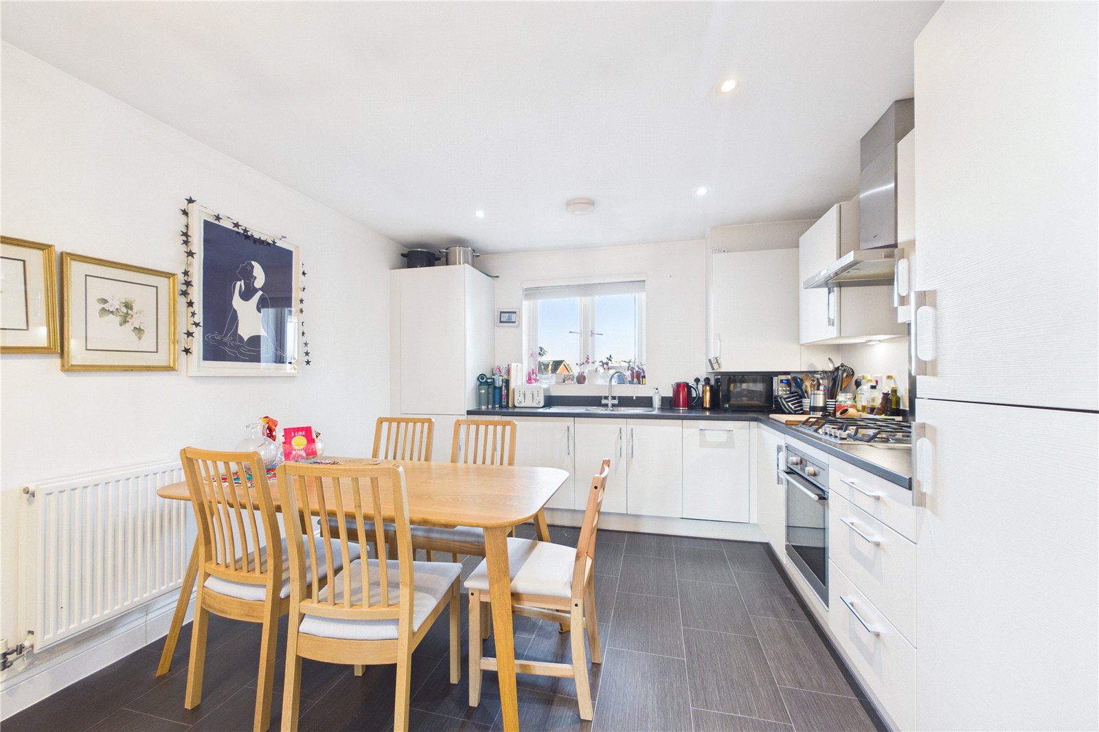 2 bedroom Flat for sale in Spencers Wood, Reading, Berkshire