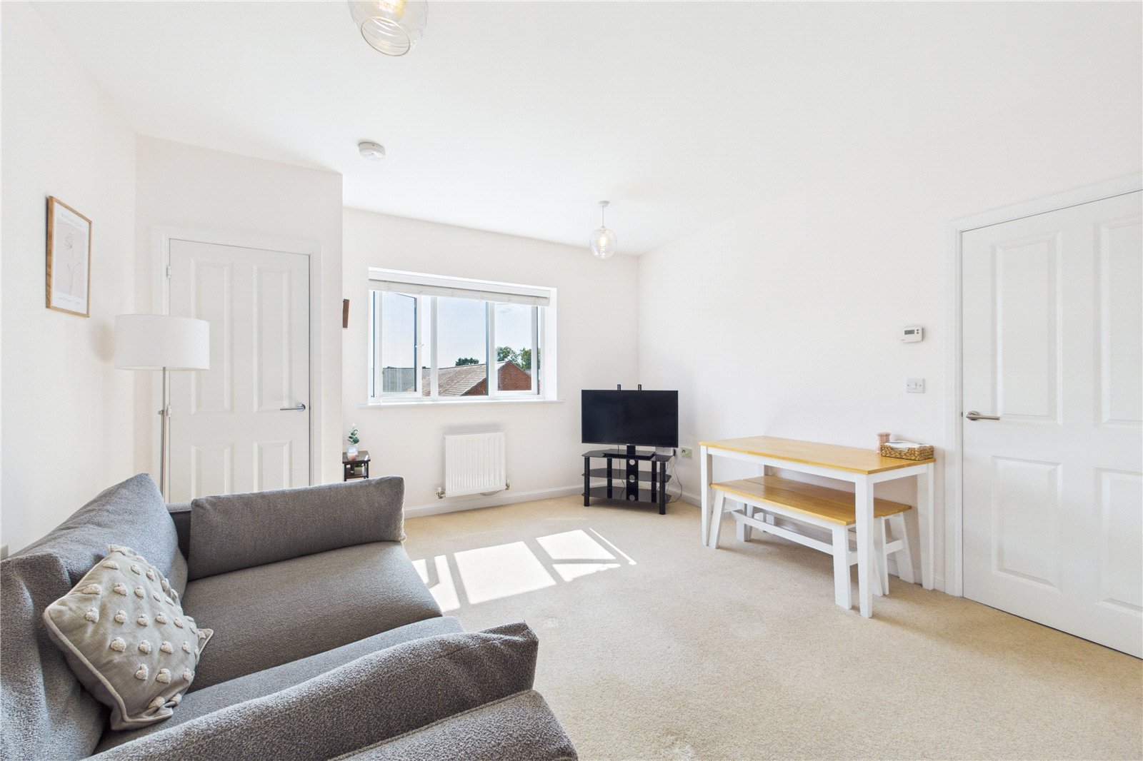 1 bedroom Flat for sale in Three Mile Cross, Reading, Berkshire