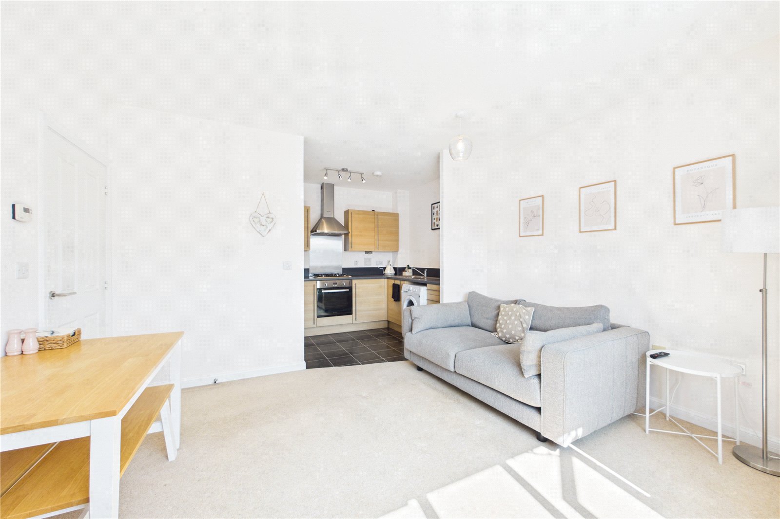 1 bedroom Flat for sale in Three Mile Cross, Reading, Berkshire