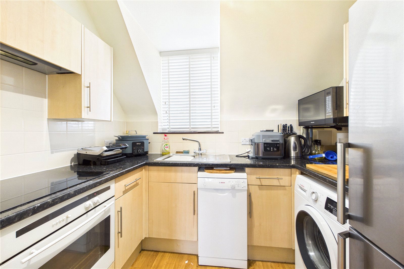 1 bedroom Flat for sale in Three Mile Cross, Reading, Berkshire