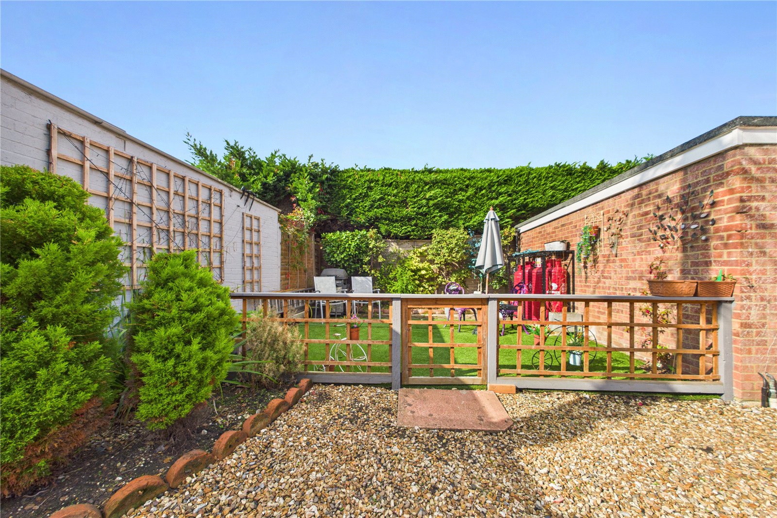 2 bedroom Flat for sale in Riseley, Reading, Berkshire