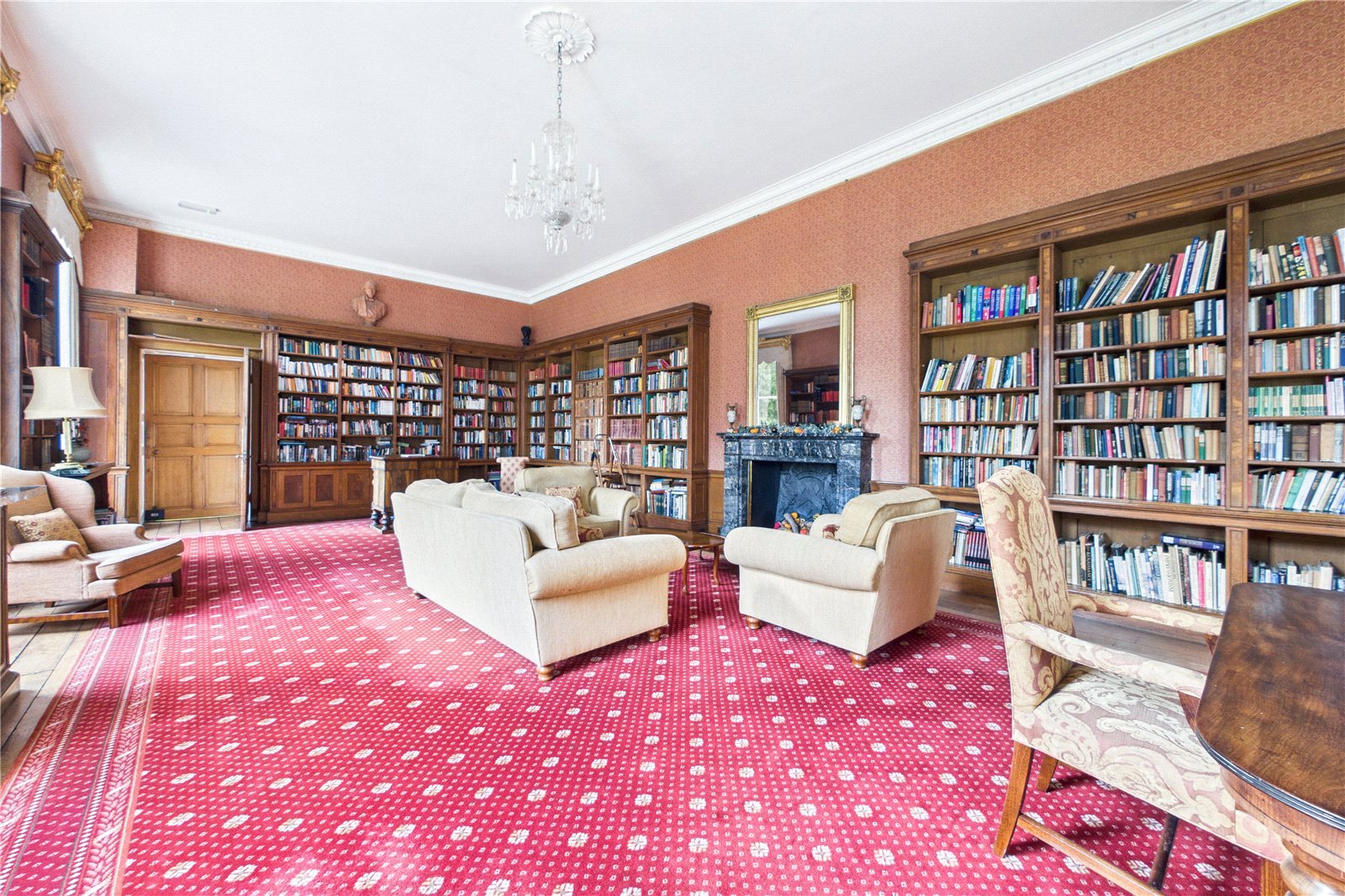 2 bedroom Flat for sale in Swallowfield, Reading, Berkshire