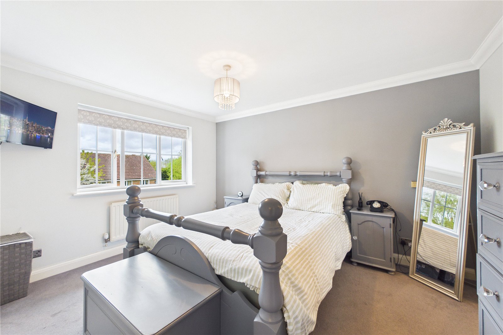 4 bedroom House for sale in Three Mile Cross, Reading, Berkshire