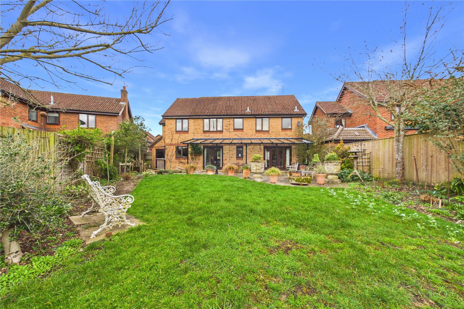 5 bedroom House for sale in Swallowfield, Reading, Berkshire