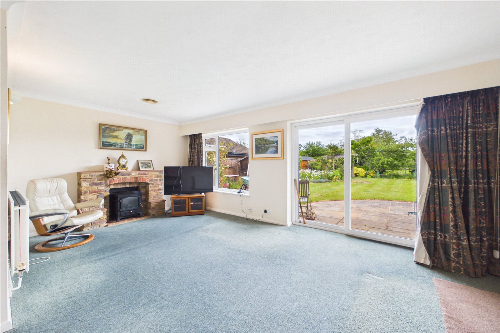 3 bedroom Bungalow for sale in Arborfield, Reading, Berkshire