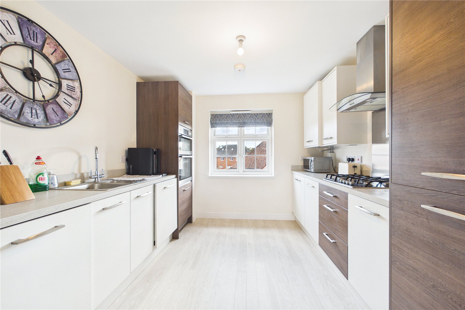 2 bedroom Flat for sale in Arborfield Green, Reading, Berkshire