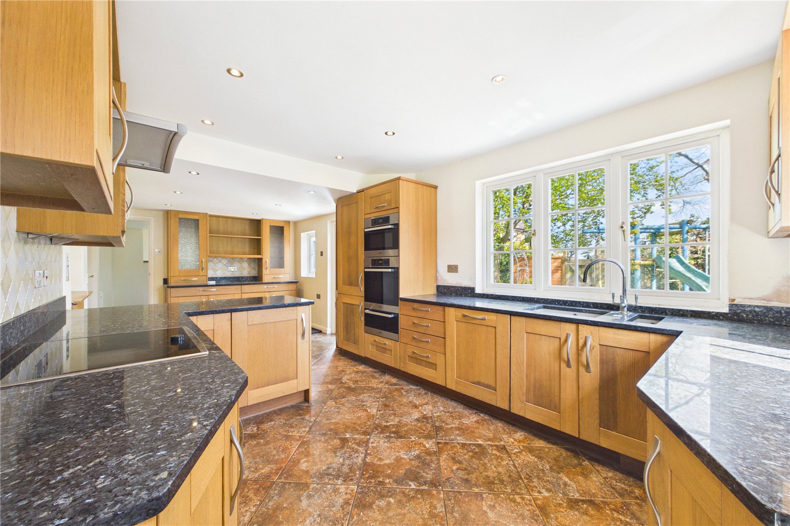 5 bedroom House for sale in Spencers Wood, Reading, Berkshire