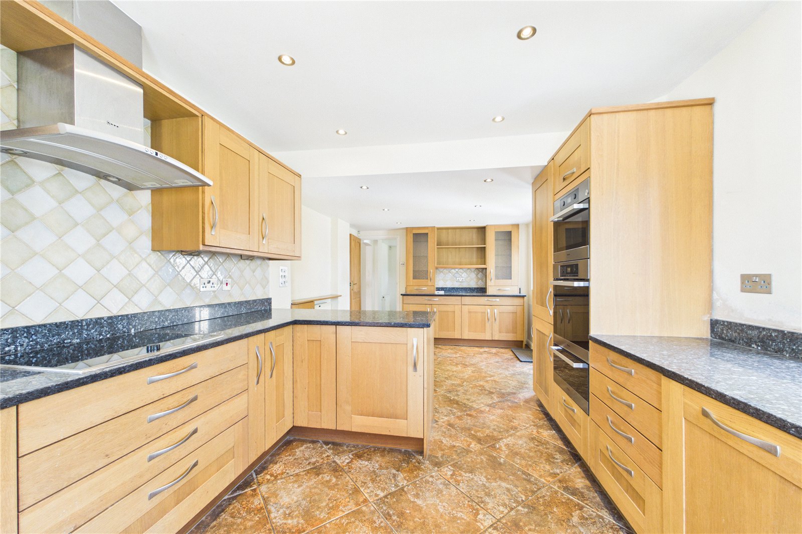 5 bedroom House for sale in Spencers Wood, Reading, Berkshire