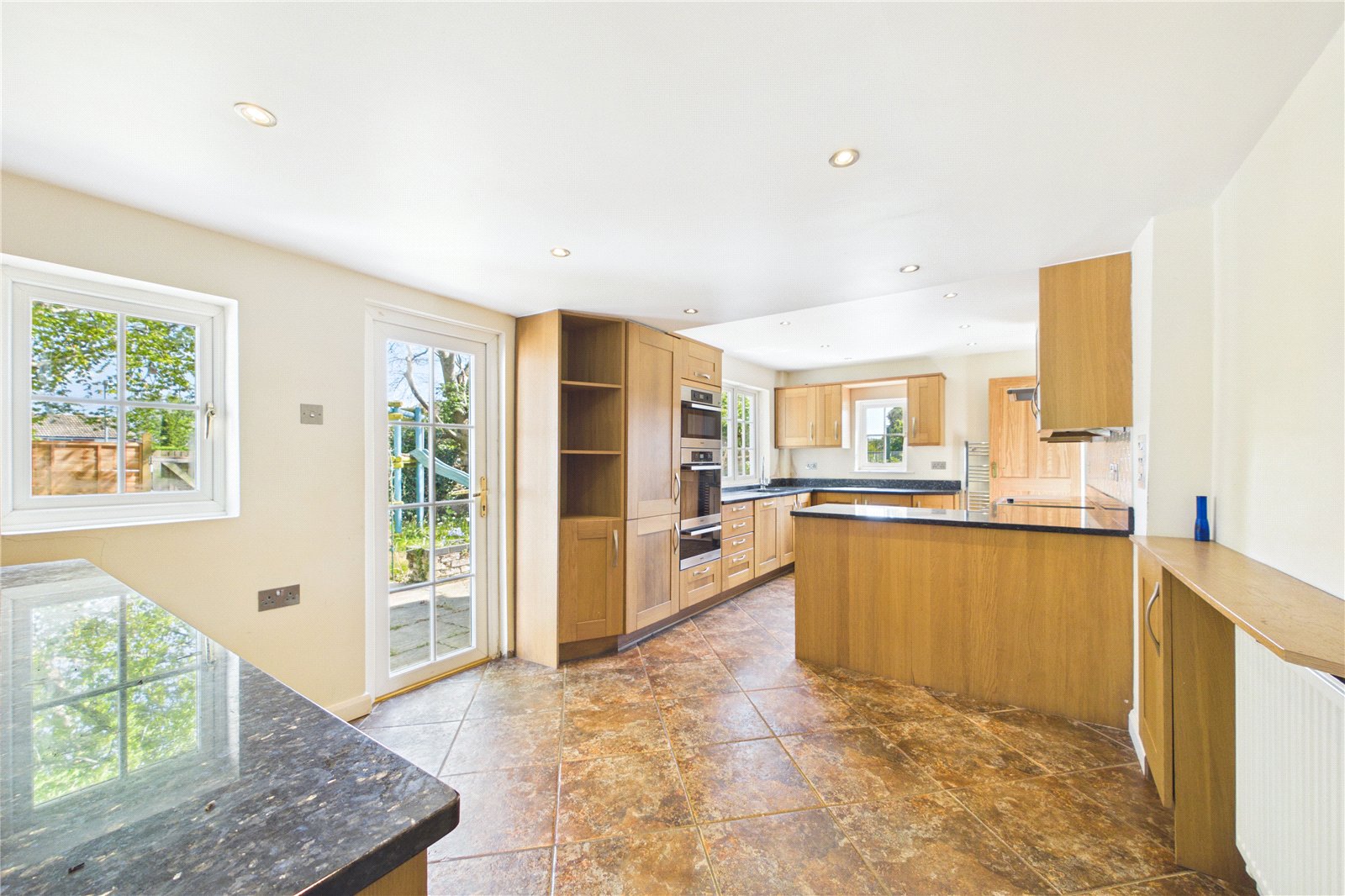 5 bedroom House for sale in Spencers Wood, Reading, Berkshire