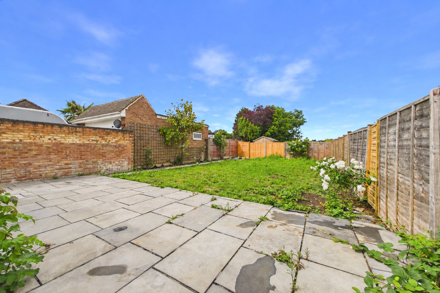 3 bedroom Bungalow for sale in Three Mile Cross, Reading, Berkshire